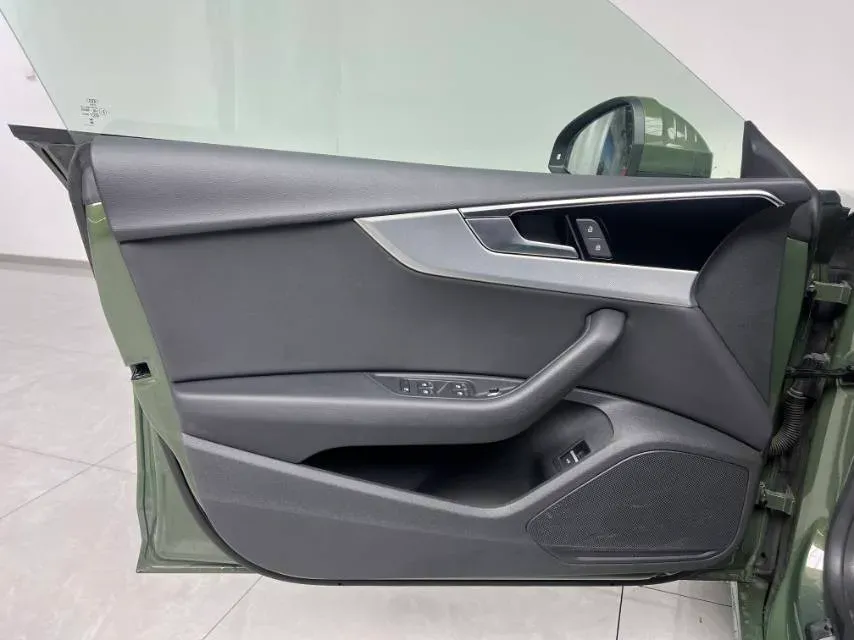 2024 Audi A5 2.0T 204HP L4 7DCT,autocango,china used car exporter,china ev exporter,chinese used car exporter,chinese used ev exporter