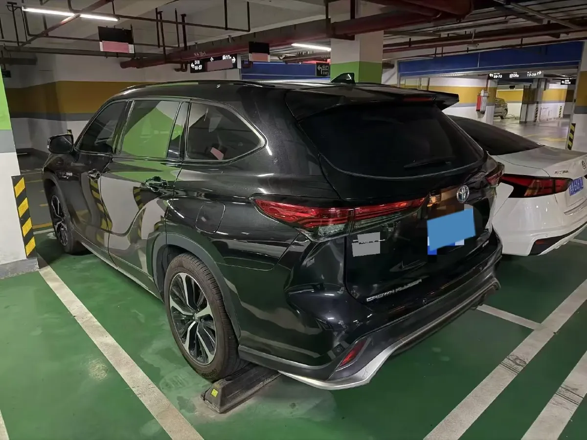 2022 Toyota Crown Kluger 2.5L 192HP L4 E-CVT Hybrid,autocango,china used car exporter,china ev exporter,chinese used car exporter,chinese used ev exporter