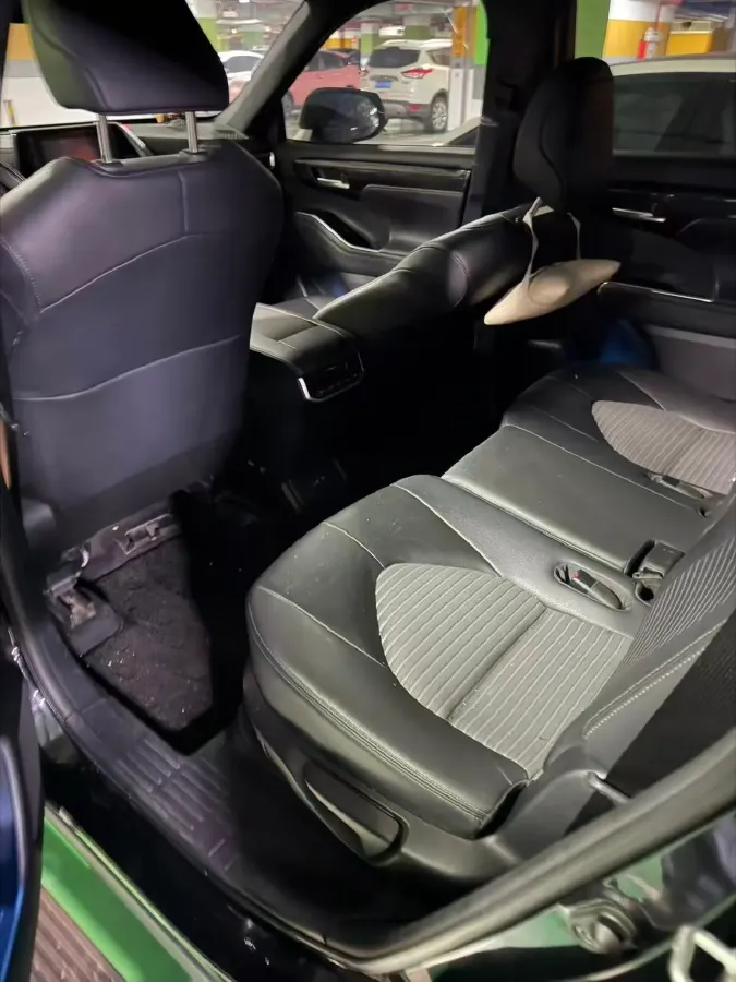 2022 Toyota Crown Kluger 2.5L 192HP L4 E-CVT Hybrid,autocango,china used car exporter,china ev exporter,chinese used car exporter,chinese used ev exporter