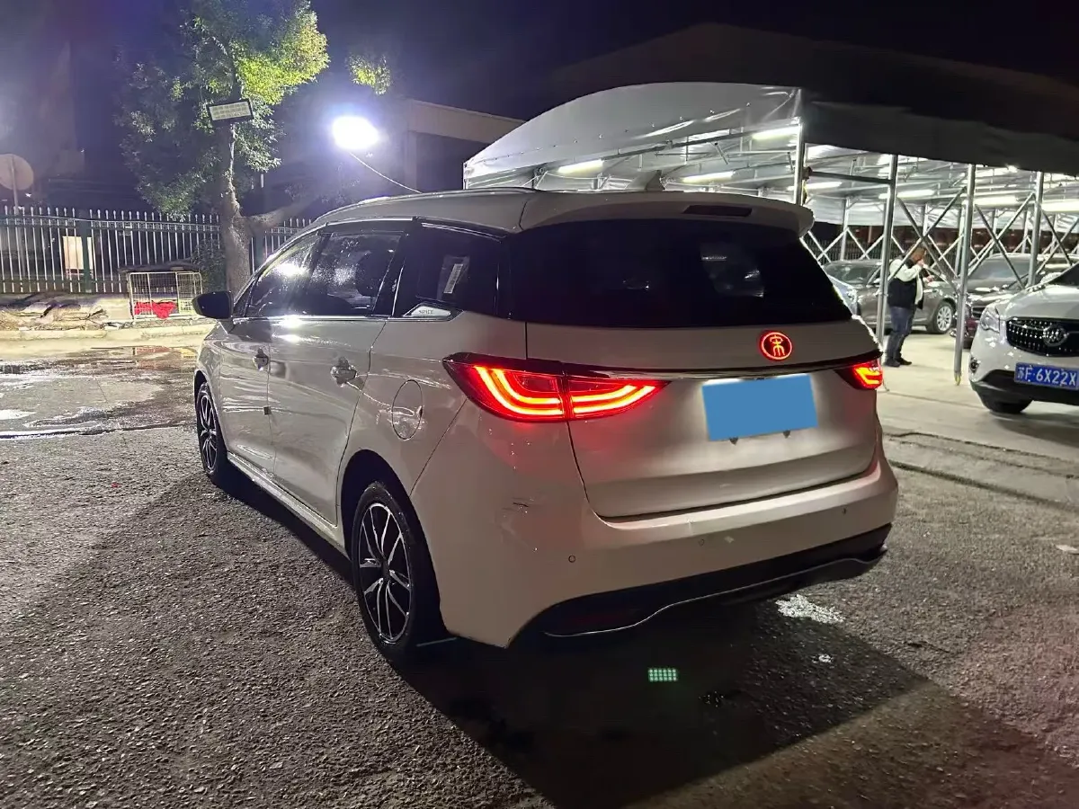 2017 BYD Song MAX 1.5T 154HP L4 6DCT,autocango,china used car exporter,china ev exporter,chinese used car exporter,chinese used ev exporter