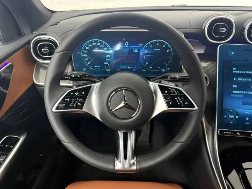 2026 Mercedes-Benz GLC Class 2.0T 204HP L4 9AT,autocango,china used car exporter,china ev exporter,chinese used car exporter,chinese used ev exporter