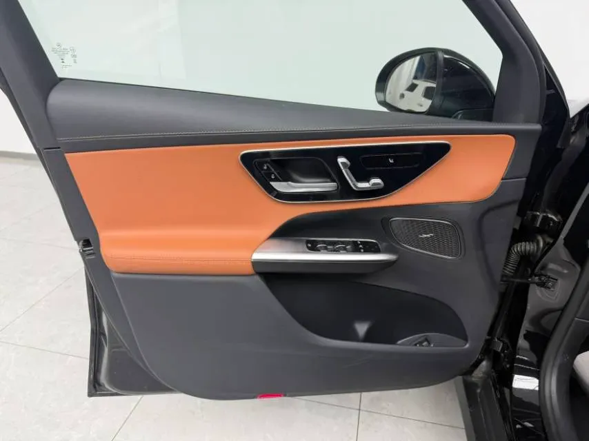 2026 Mercedes-Benz GLC Class 2.0T 204HP L4 9AT,autocango,china used car exporter,china ev exporter,chinese used car exporter,chinese used ev exporter