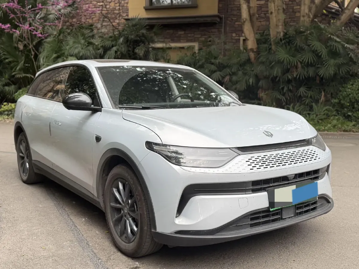 2023 Leapmotor C11 Range Extended 131HP REEV 30.1KWH,autocango,china used car exporter,china ev exporter,chinese used car exporter,chinese used ev exporter