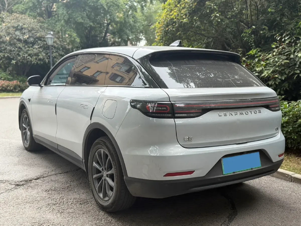 2023 Leapmotor C11 Range Extended 131HP REEV 30.1KWH,autocango,china used car exporter,china ev exporter,chinese used car exporter,chinese used ev exporter