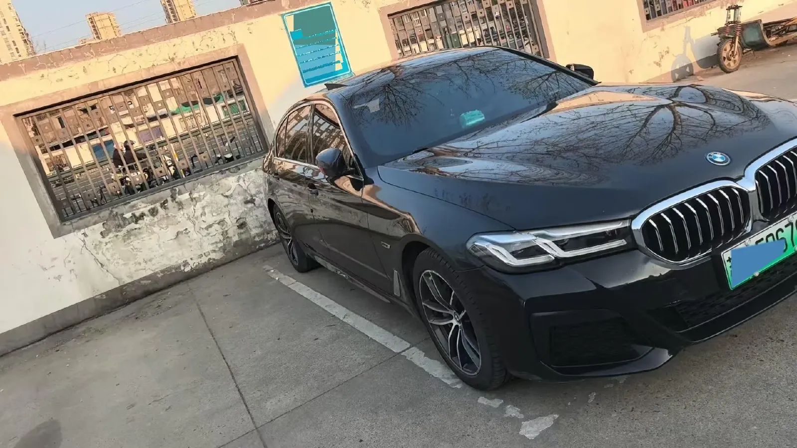 2022 BMW 5 Series 2.0T 184HP L4 8AT PHEV 17.7KWH,autocango,china used car exporter,china ev exporter,chinese used car exporter,chinese used ev exporter