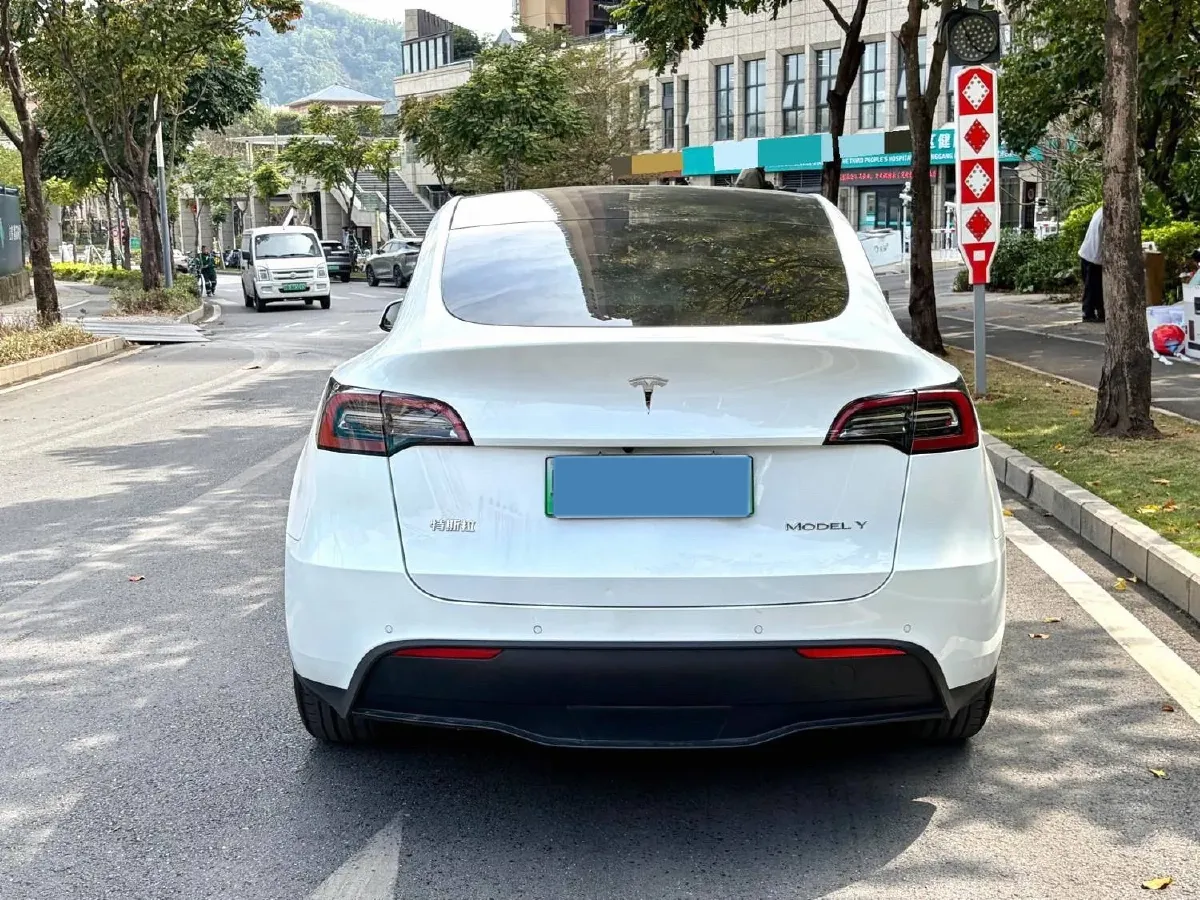 2022 Tesla Model Y BEV 60KWH,autocango,china used car exporter,china ev exporter,chinese used car exporter,chinese used ev exporter