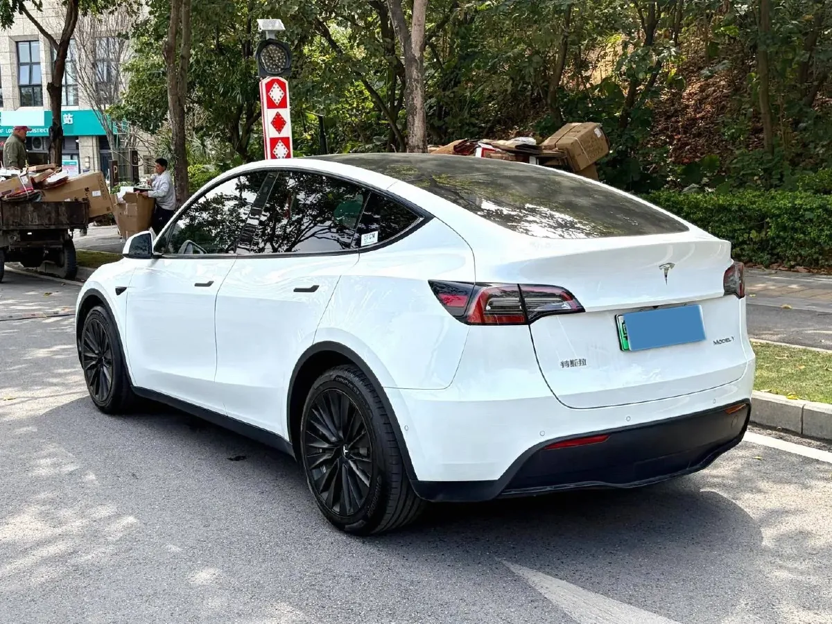 2022 Tesla Model Y BEV 60KWH,autocango,china used car exporter,china ev exporter,chinese used car exporter,chinese used ev exporter