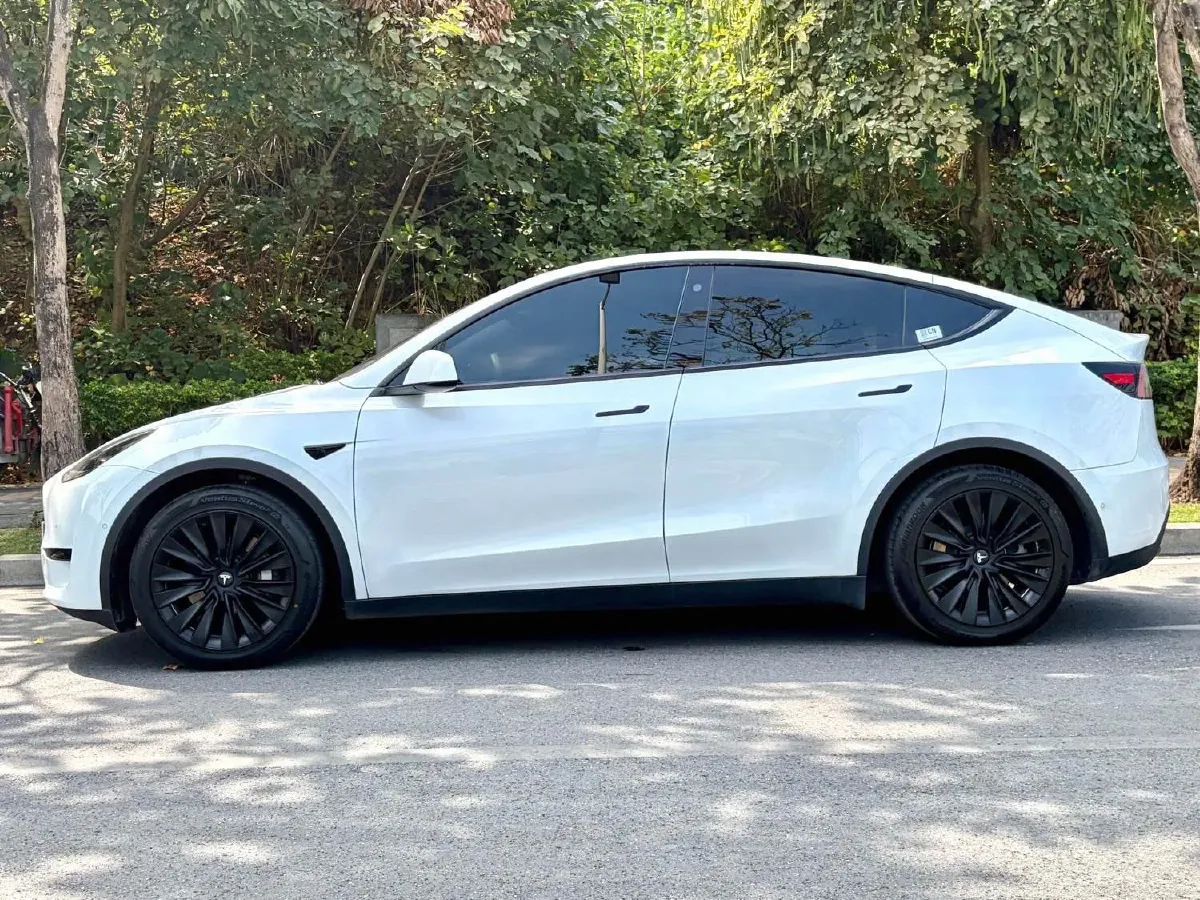 2022 Tesla Model Y BEV 60KWH,autocango,china used car exporter,china ev exporter,chinese used car exporter,chinese used ev exporter