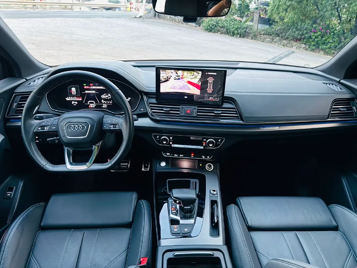 2023 Audi Q5L 2.0T 190HP L4 7DCT,autocango,china used car exporter,china ev exporter,chinese used car exporter,chinese used ev exporter