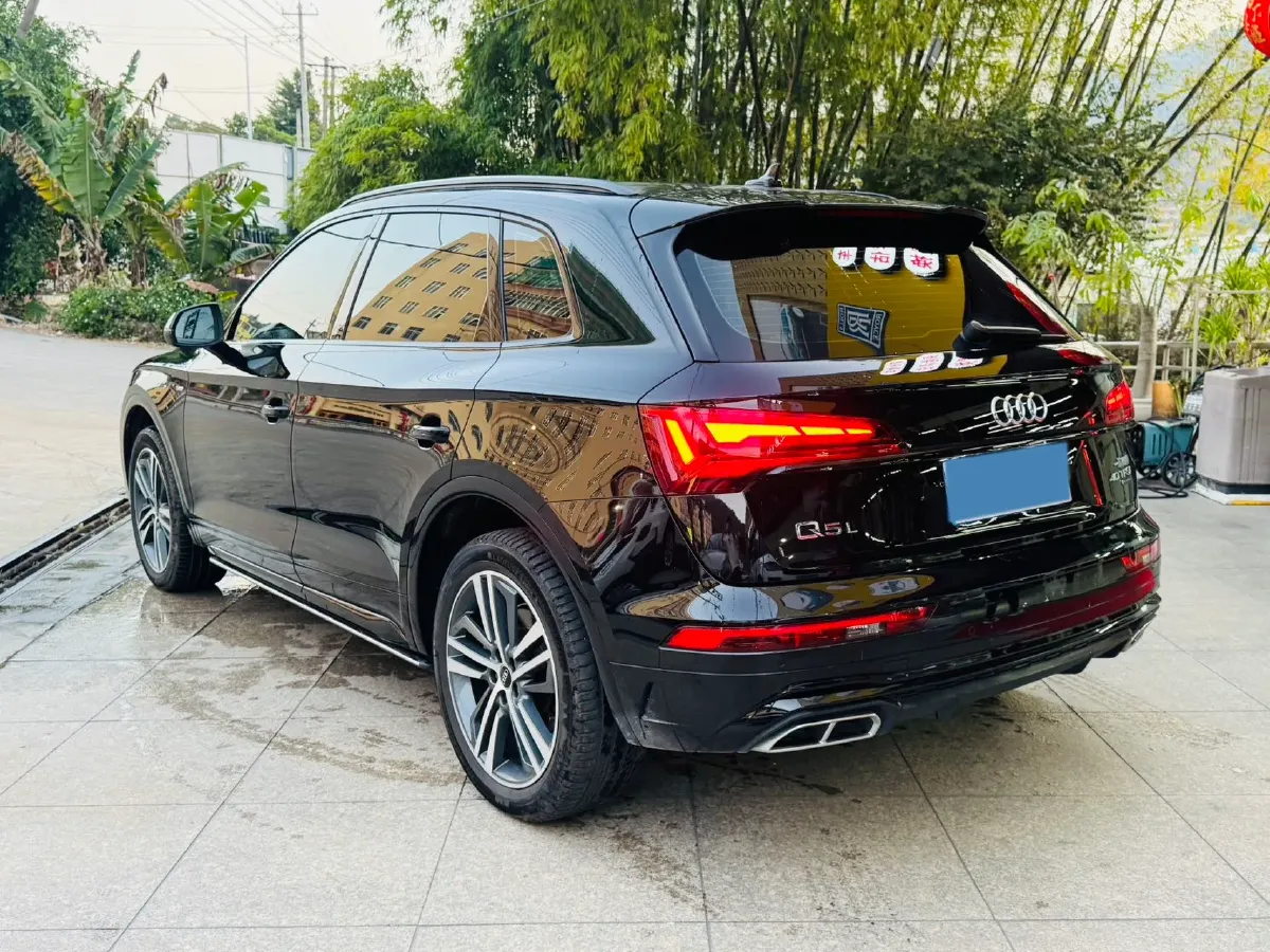 2023 Audi Q5L 2.0T 190HP L4 7DCT,autocango,china used car exporter,china ev exporter,chinese used car exporter,chinese used ev exporter