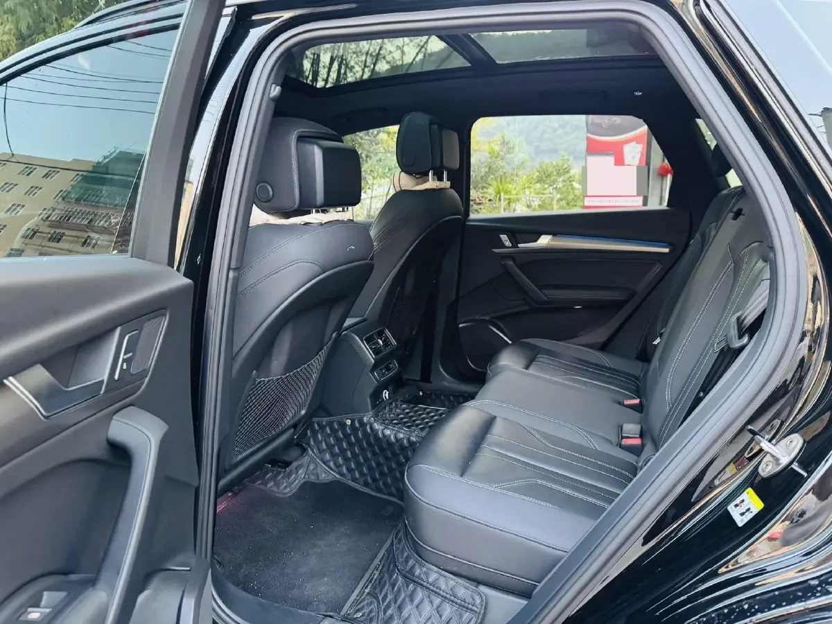 2023 Audi Q5L 2.0T 190HP L4 7DCT,autocango,china used car exporter,china ev exporter,chinese used car exporter,chinese used ev exporter