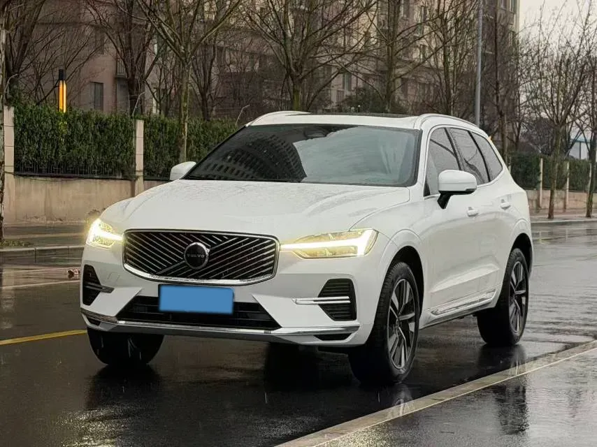 2026 Volvo XC60 2.0T 250HP L4 8AT,autocango,china used car exporter,china ev exporter,chinese used car exporter,chinese used ev exporter