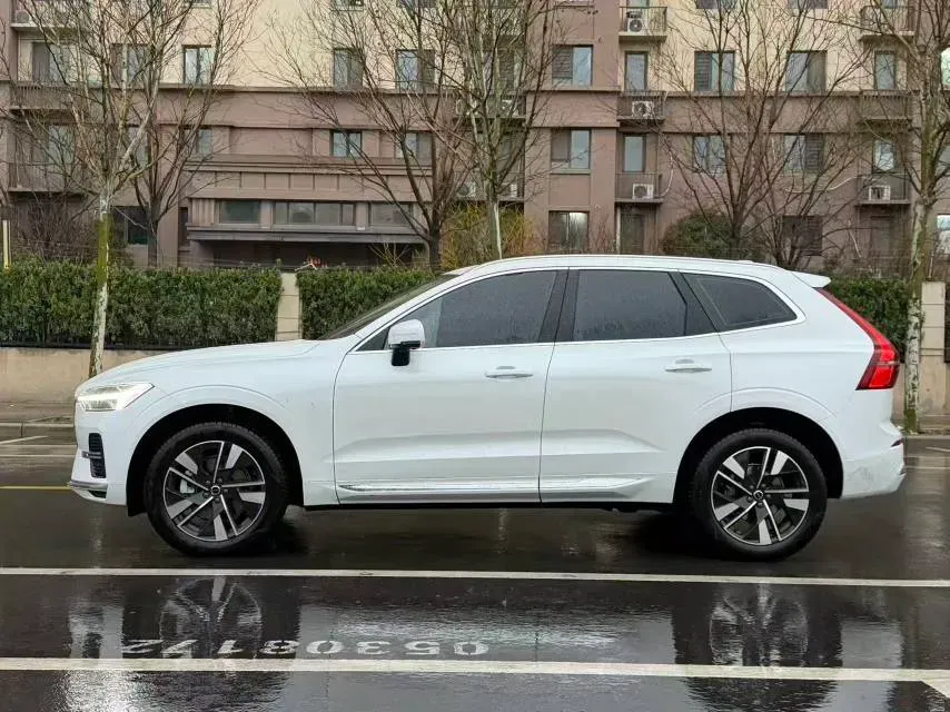 2026 Volvo XC60 2.0T 250HP L4 8AT,autocango,china used car exporter,china ev exporter,chinese used car exporter,chinese used ev exporter
