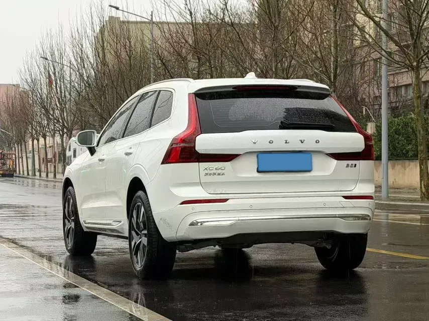 2026 Volvo XC60 2.0T 250HP L4 8AT,autocango,china used car exporter,china ev exporter,chinese used car exporter,chinese used ev exporter