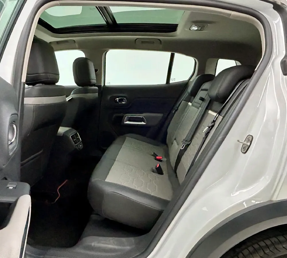 2021 Citroen C5 Aircross 1.6T 170HP L4 8AT,autocango,china used car exporter,china ev exporter,chinese used car exporter,chinese used ev exporter