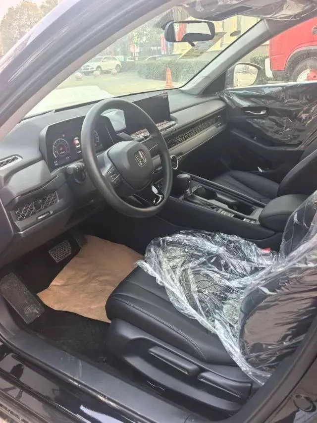 2025 Honda Accord 1.5T 192HP L4 CVT,autocango,china used car exporter,china ev exporter,chinese used car exporter,chinese used ev exporter
