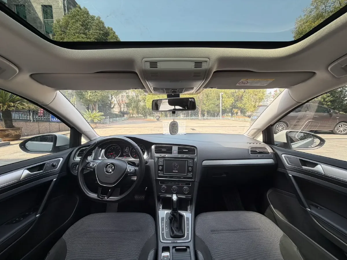 2018 Volkswagen Golf 1.4T 131HP L4 7DCT,autocango,china used car exporter,china ev exporter,chinese used car exporter,chinese used ev exporter