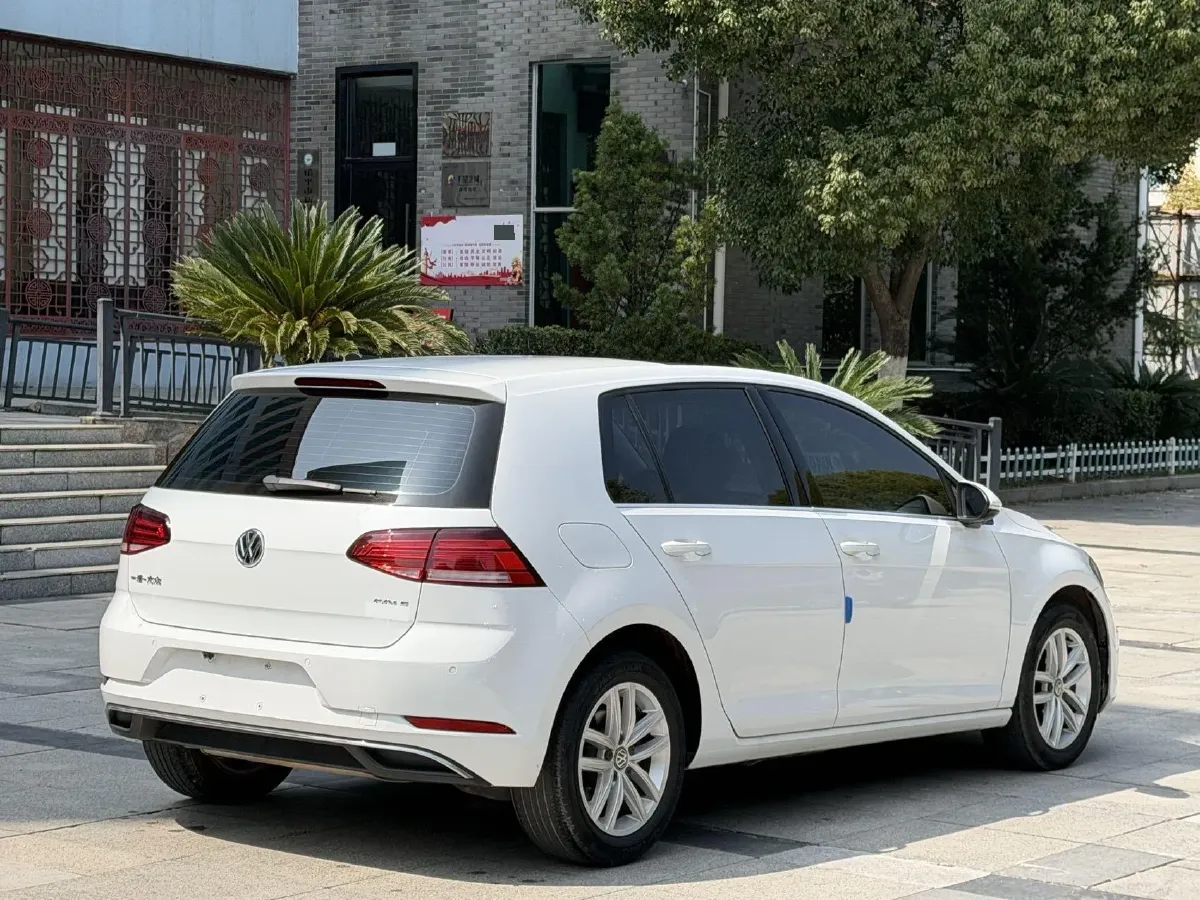2018 Volkswagen Golf 1.4T 131HP L4 7DCT,autocango,china used car exporter,china ev exporter,chinese used car exporter,chinese used ev exporter