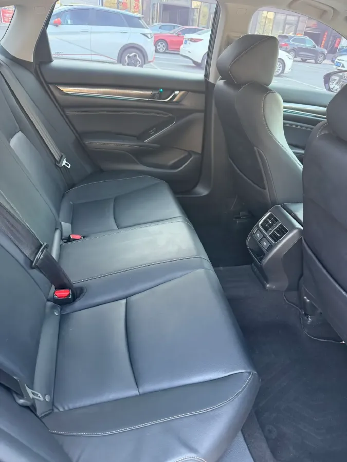 2022 Honda Accord 1.5T 194HP L4 CVT,autocango,china used car exporter,china ev exporter,chinese used car exporter,chinese used ev exporter