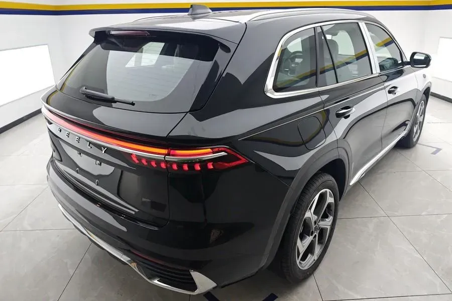 2024 Geely Monjaro 2.0T 218HP L4 7DCT,autocango,china used car exporter,china ev exporter,chinese used car exporter,chinese used ev exporter