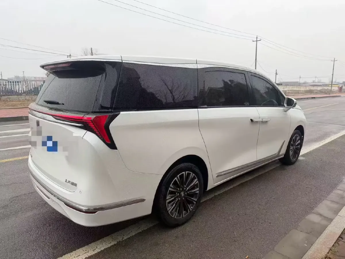 2025 Buick GL8 2.0T 237HP L4 9AT,autocango,china used car exporter,china ev exporter,chinese used car exporter,chinese used ev exporter