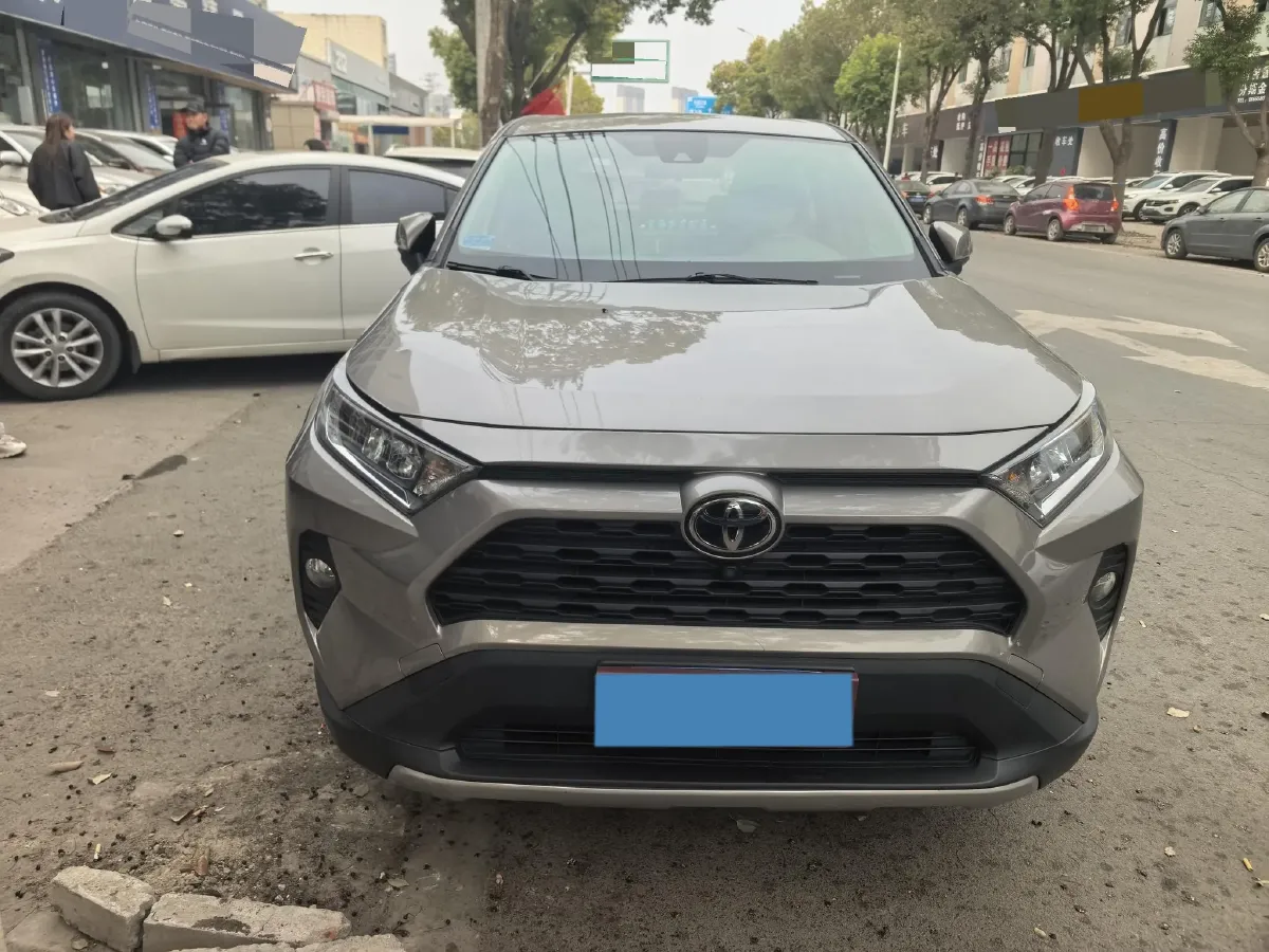 2021 Toyota RAV4 2.0L 171HP L4 CVT,autocango,china used car exporter,china ev exporter,chinese used car exporter,chinese used ev exporter