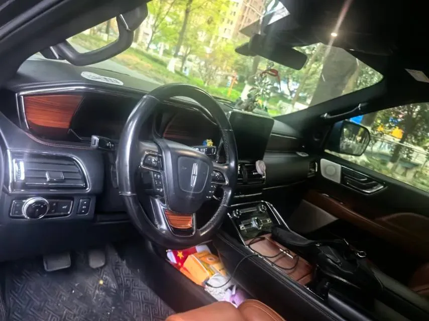 2018 Lincoln Navigator 3.5T 415HP V6 10AT,autocango,china used car exporter,china ev exporter,chinese used car exporter,chinese used ev exporter