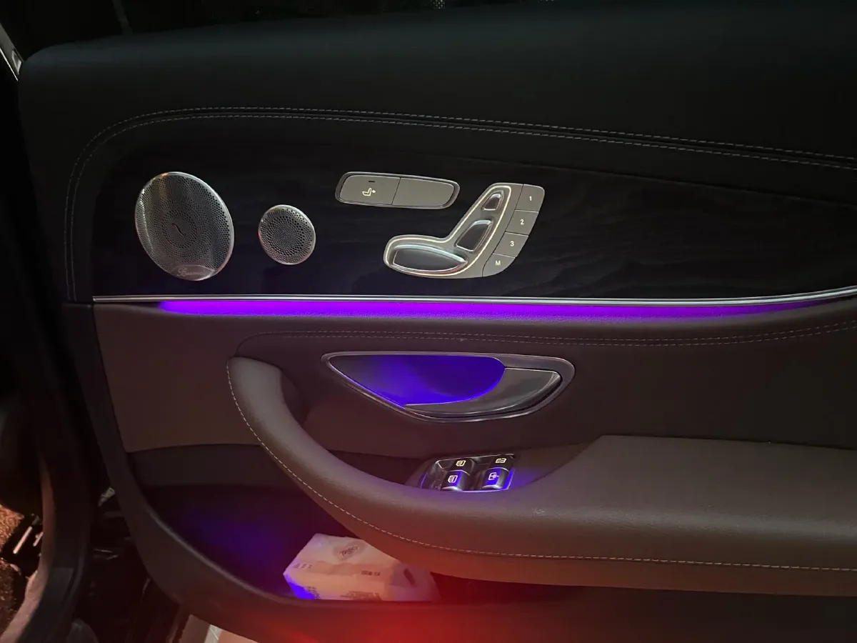 2020 Mercedes-Benz E Class 2.0T 258HP L4 9AT,autocango,china used car exporter,china ev exporter,chinese used car exporter,chinese used ev exporter