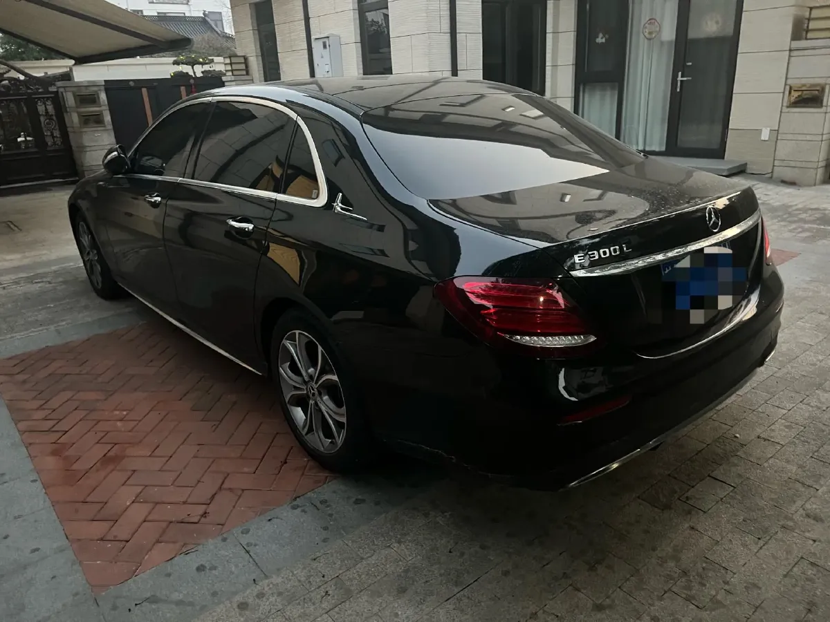 2020 Mercedes-Benz E Class 2.0T 258HP L4 9AT,autocango,china used car exporter,china ev exporter,chinese used car exporter,chinese used ev exporter