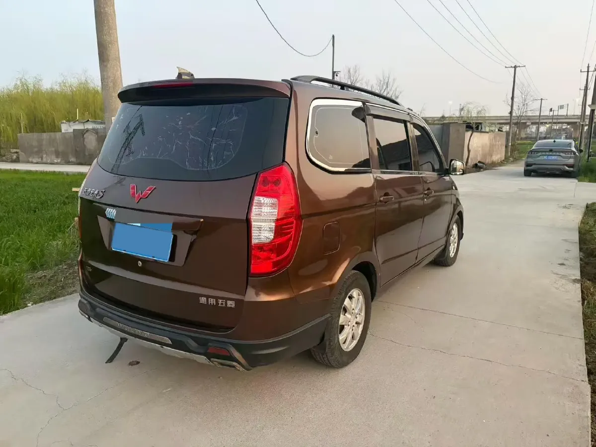 2016 WuLing HongGuang 1.5L 112HP L4 5MT,autocango,china used car exporter,china ev exporter,chinese used car exporter,chinese used ev exporter