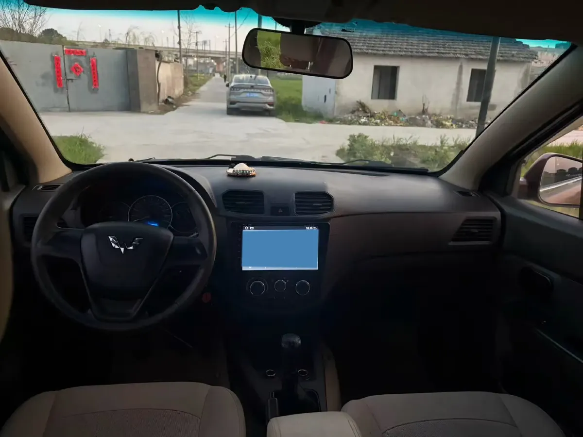 2016 WuLing HongGuang 1.5L 112HP L4 5MT,autocango,china used car exporter,china ev exporter,chinese used car exporter,chinese used ev exporter