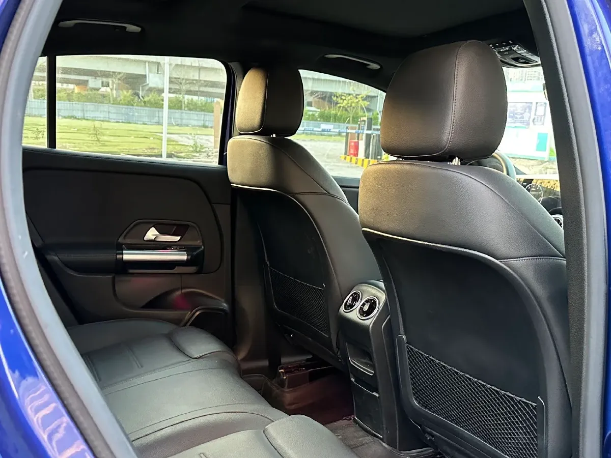 2020 Mercedes-Benz GLA Class 1.3T 163HP L4 7DCT,autocango,china used car exporter,china ev exporter,chinese used car exporter,chinese used ev exporter