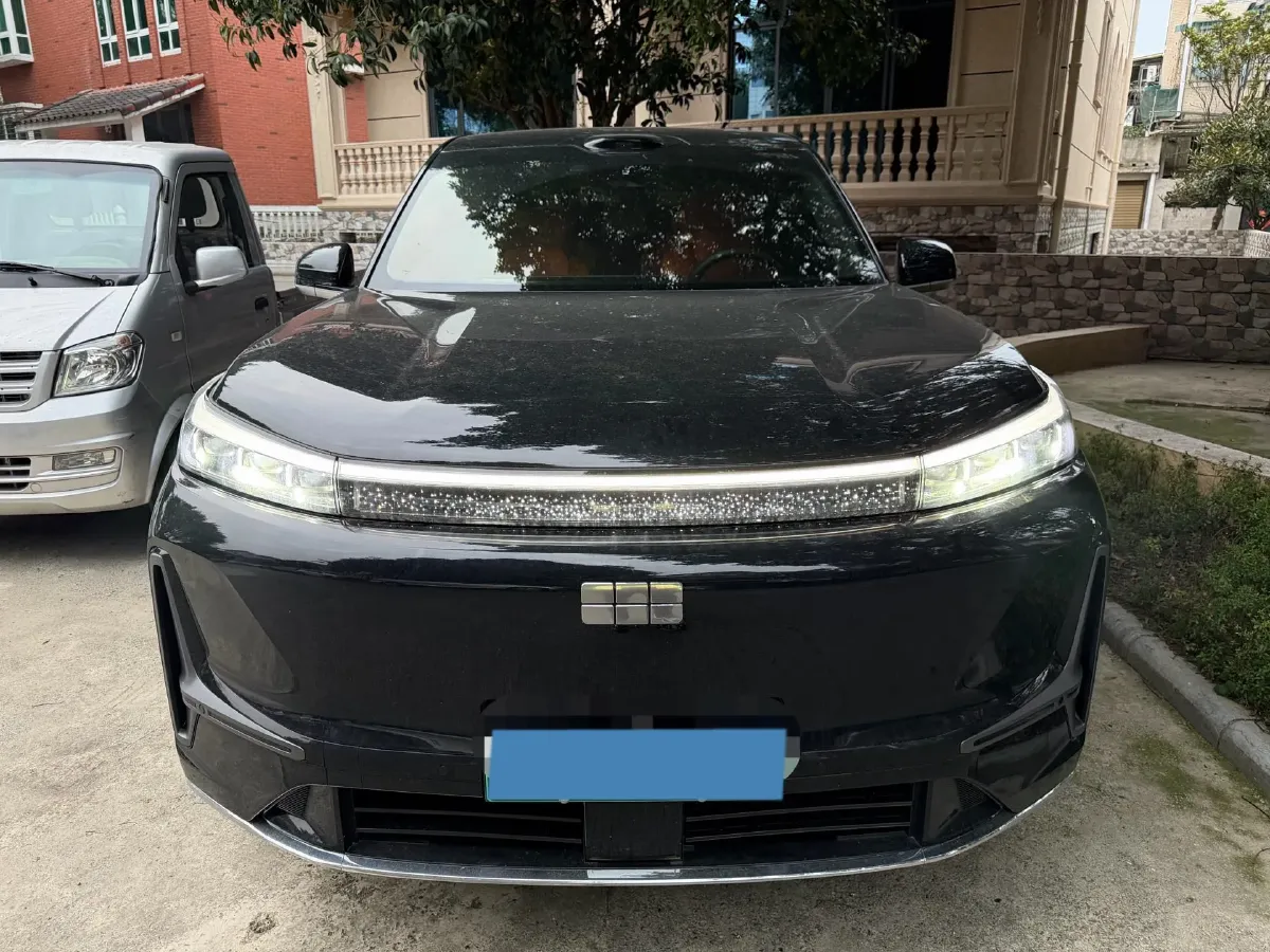 2025 Volkswagen Tiguan L 2.0T 220HP L4 7DCT,autocango,china used car exporter,china ev exporter,chinese used car exporter,chinese used ev exporter