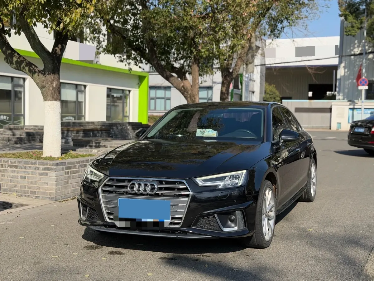 2019 Audi A4L 2.0T 190HP L4 7DCT,autocango,china used car exporter,china ev exporter,chinese used car exporter,chinese used ev exporter