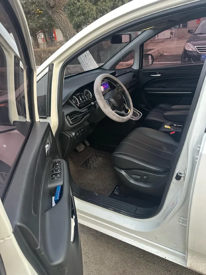 2021 GAC Trumpchi M6 1.5T 169HP L4 7DCT,autocango,china used car exporter,china ev exporter,chinese used car exporter,chinese used ev exporter