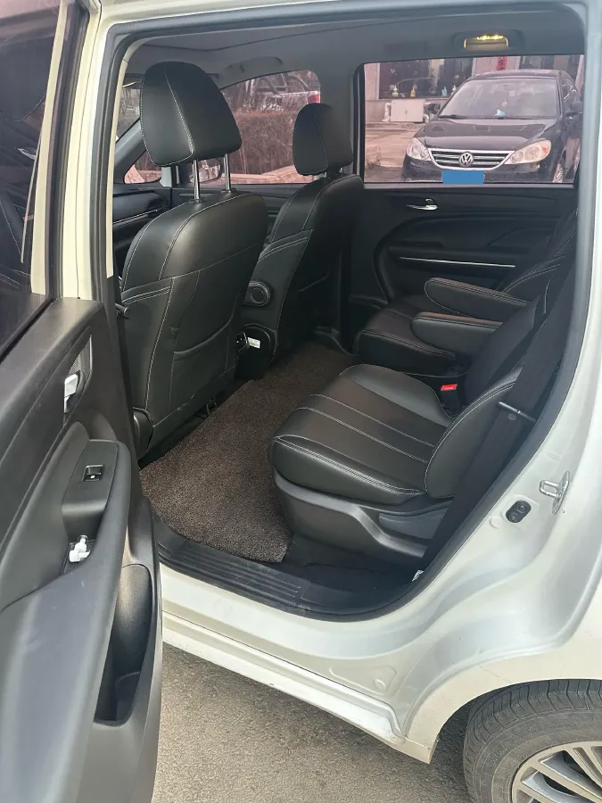 2021 GAC Trumpchi M6 1.5T 169HP L4 7DCT,autocango,china used car exporter,china ev exporter,chinese used car exporter,chinese used ev exporter