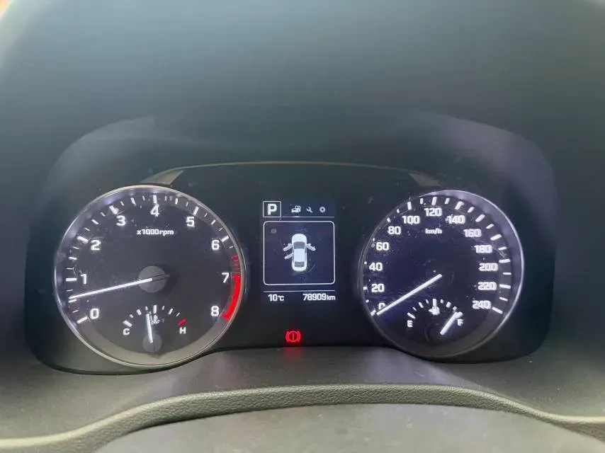 2016 Hyundai Elantra 1.6L 130HP L4 6AT,autocango,china used car exporter,china ev exporter,chinese used car exporter,chinese used ev exporter