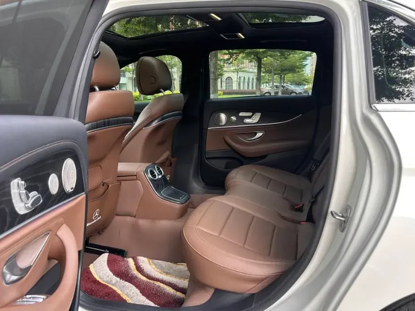 2021 Mercedes-Benz E Class 2.0T 258HP L4 9AT,autocango,china used car exporter,china ev exporter,chinese used car exporter,chinese used ev exporter