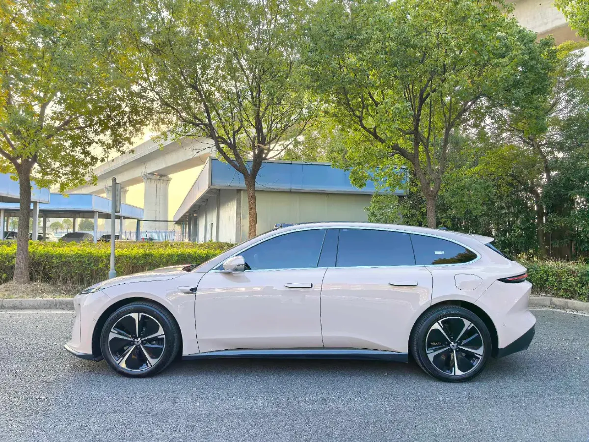 2024 NIO ET5T BEV 75KWH,autocango,china used car exporter,china ev exporter,chinese used car exporter,chinese used ev exporter