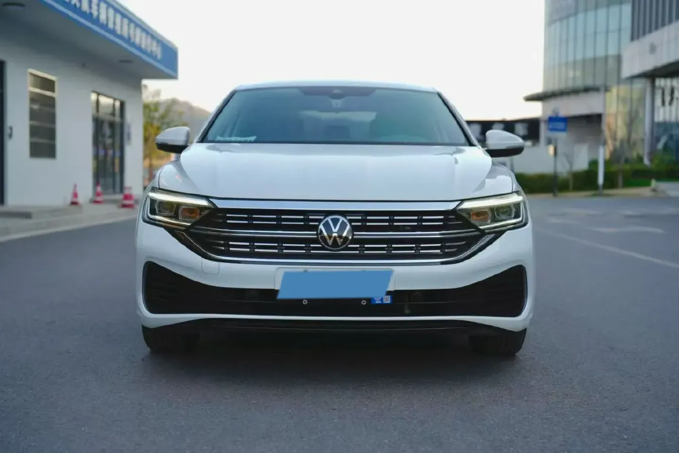 2023 Volkswagen Sagitar 1.5T 160HP L4 7DCT,autocango,china used car exporter,china ev exporter,chinese used car exporter,chinese used ev exporter