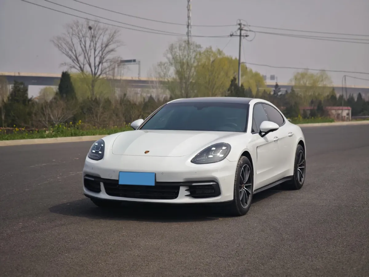 2019 Porsche Panamera 2.9T 330HP V6 8DCT,autocango,china used car exporter,china ev exporter,chinese used car exporter,chinese used ev exporter