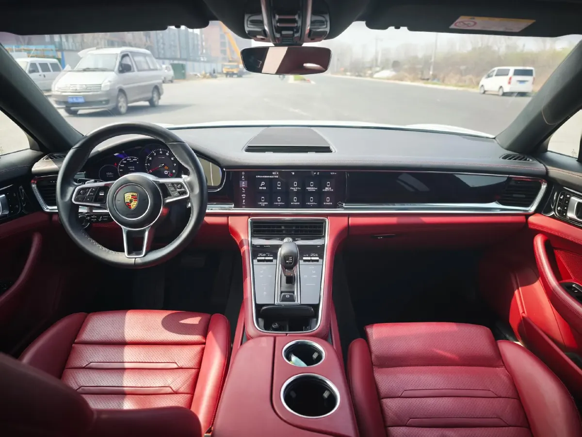 2019 Porsche Panamera 2.9T 330HP V6 8DCT,autocango,china used car exporter,china ev exporter,chinese used car exporter,chinese used ev exporter