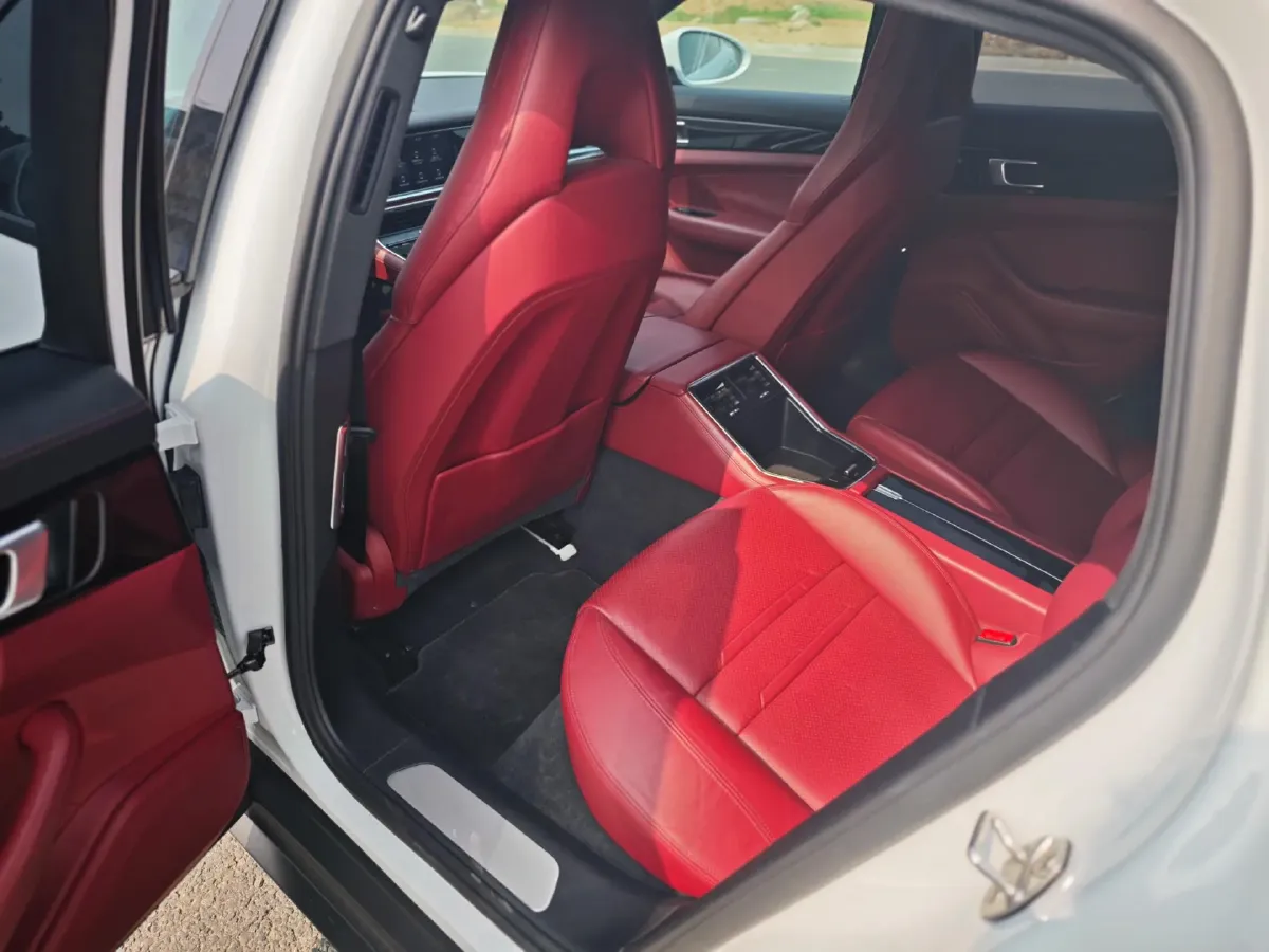 2019 Porsche Panamera 2.9T 330HP V6 8DCT,autocango,china used car exporter,china ev exporter,chinese used car exporter,chinese used ev exporter