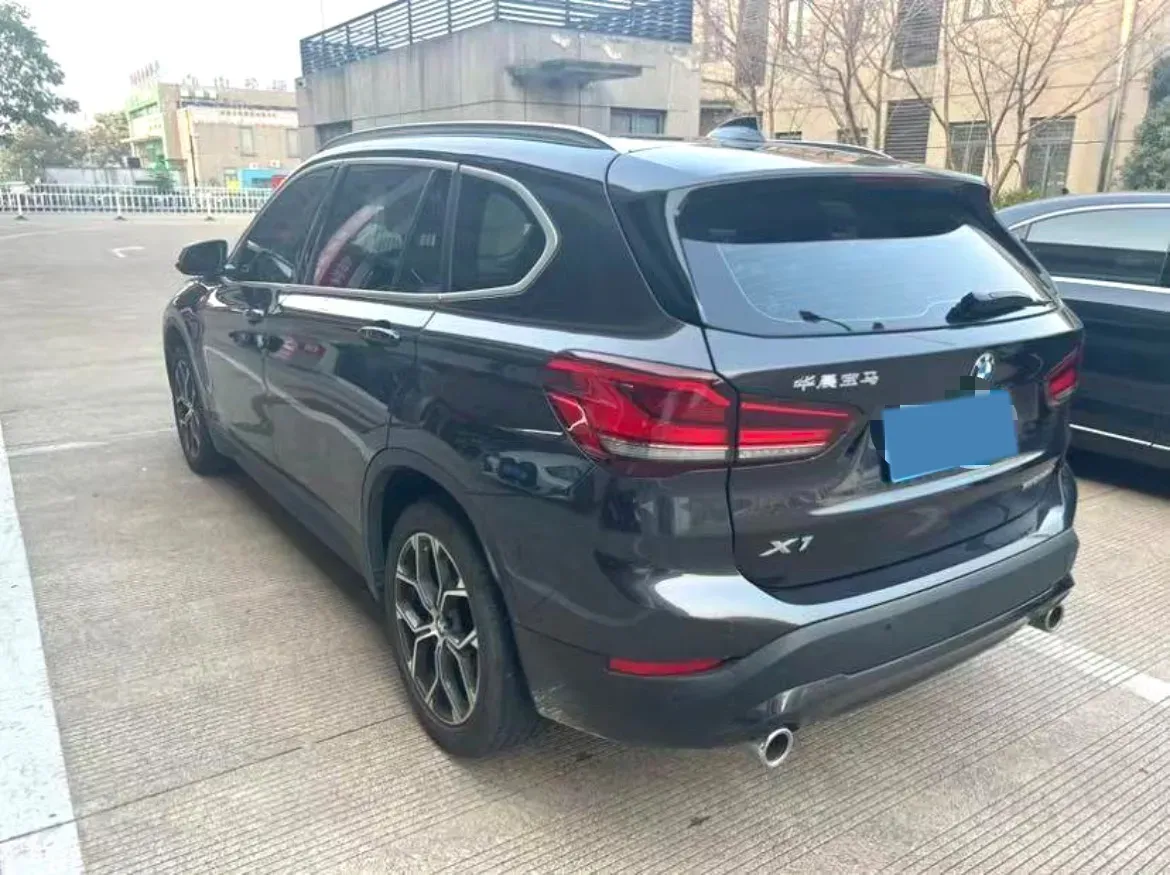 2022 BMW X1 2.0T 192HP L4 7DCT,autocango,china used car exporter,china ev exporter,chinese used car exporter,chinese used ev exporter