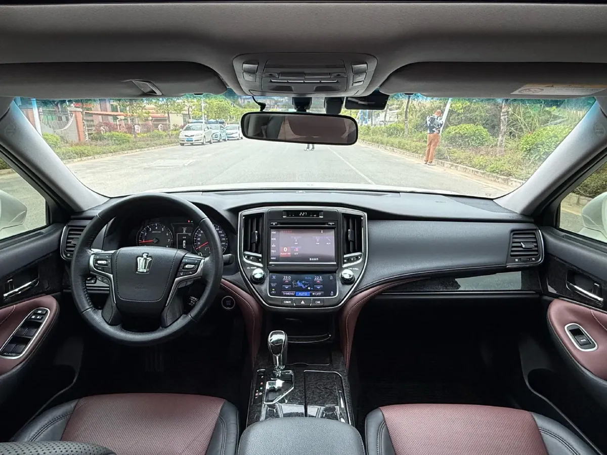 2018 Toyota Highlander 2.0T 220HP L4 6AT,autocango,china used car exporter,china ev exporter,chinese used car exporter,chinese used ev exporter