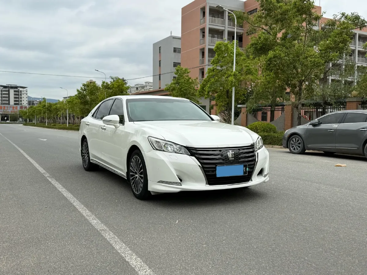 2018 Toyota Highlander 2.0T 220HP L4 6AT,autocango,china used car exporter,china ev exporter,chinese used car exporter,chinese used ev exporter