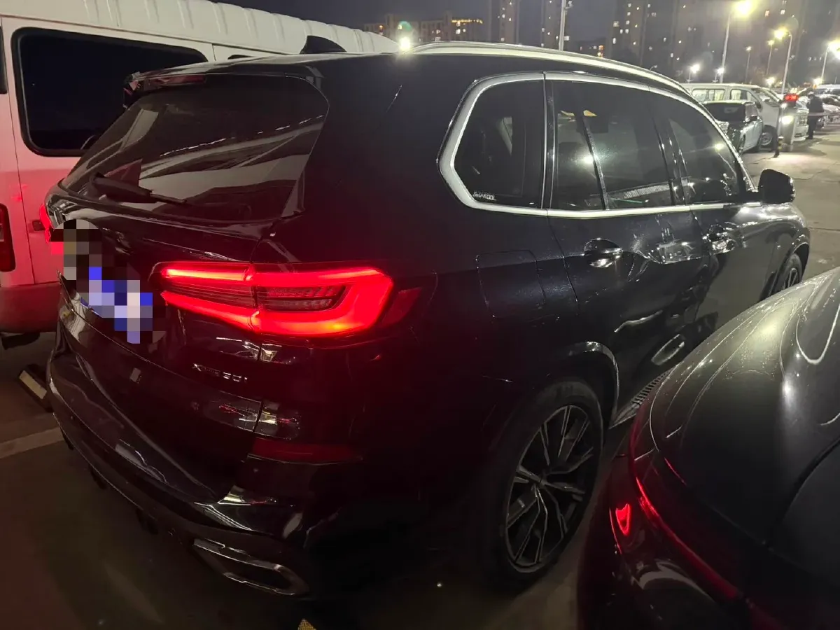 2021 BMW X5 2.0T 265HP L4 8AT,autocango,china used car exporter,china ev exporter,chinese used car exporter,chinese used ev exporter