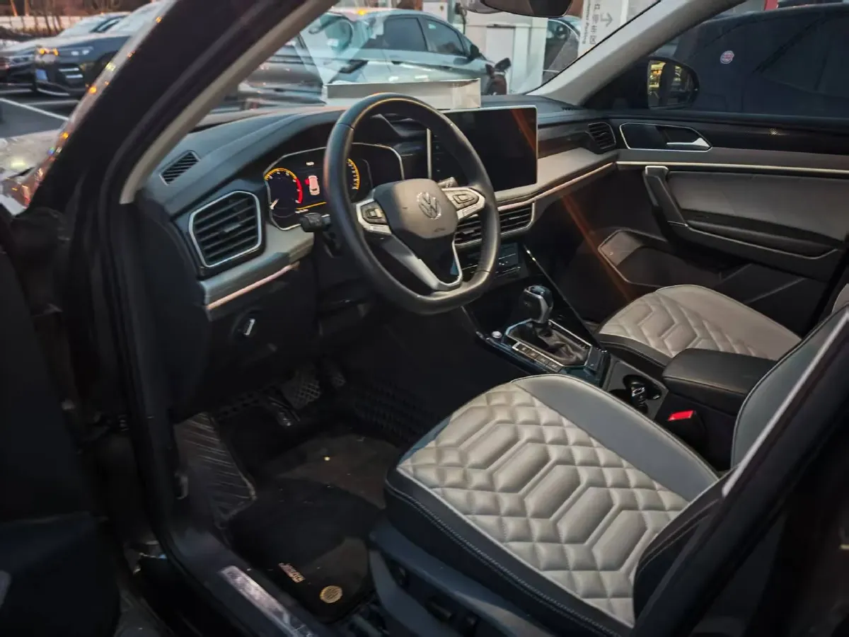 2023 Volkswagen Tayron 1.5T 160HP L4 7DCT,autocango,china used car exporter,china ev exporter,chinese used car exporter,chinese used ev exporter