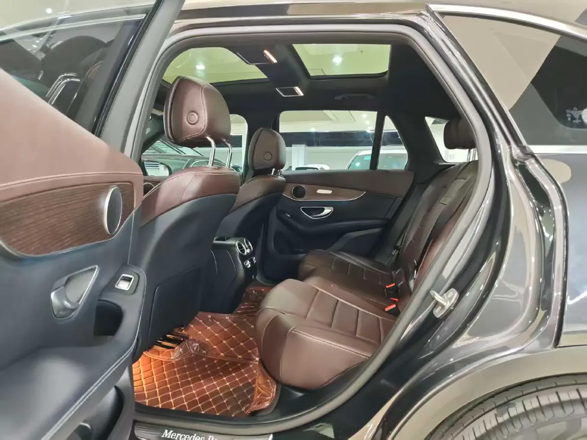 2022 Mercedes-Benz GLC Class 2.0T 258HP L4 9AT,autocango,china used car exporter,china ev exporter,chinese used car exporter,chinese used ev exporter