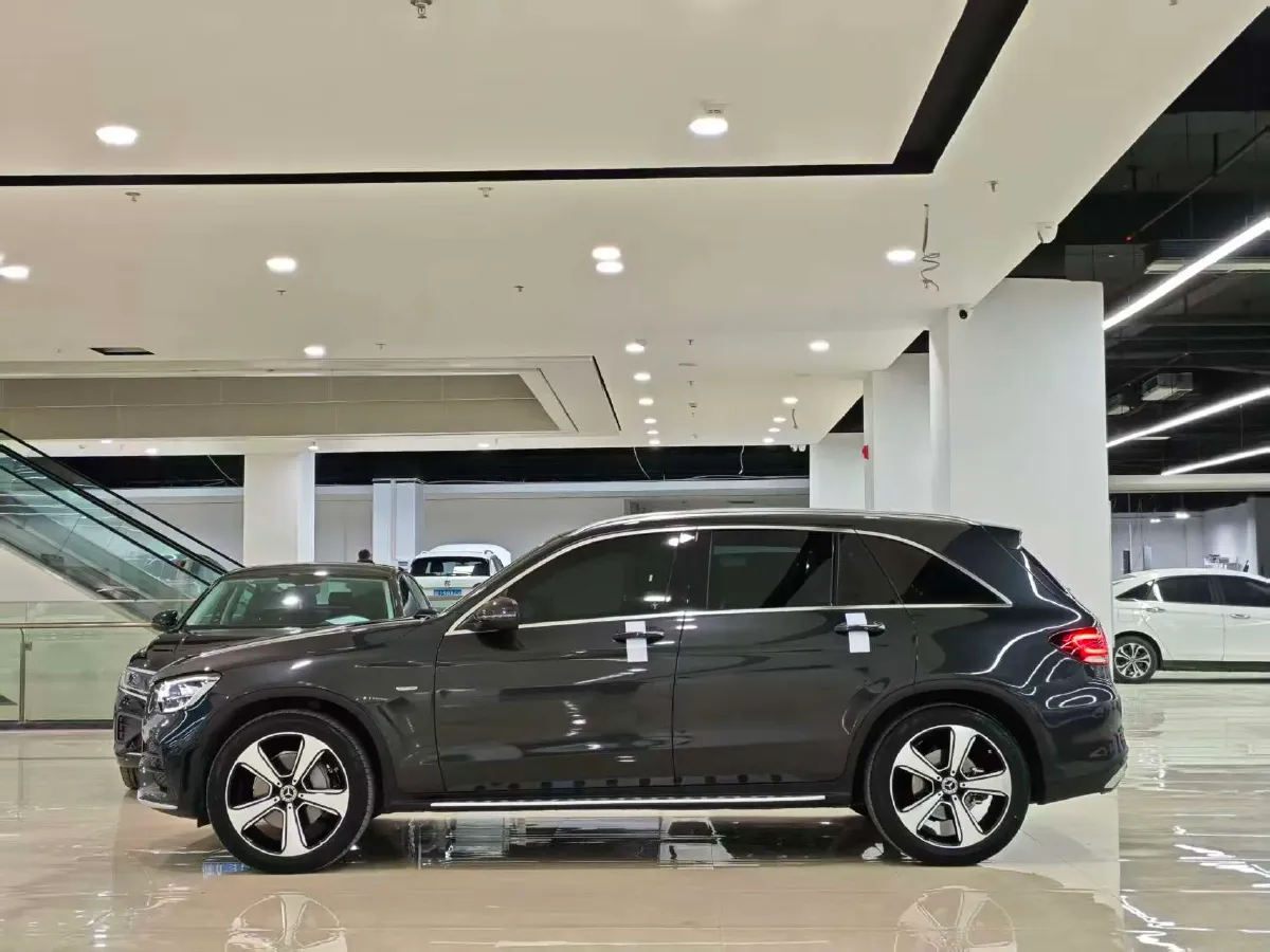 2022 Mercedes-Benz GLC Class 2.0T 258HP L4 9AT,autocango,china used car exporter,china ev exporter,chinese used car exporter,chinese used ev exporter